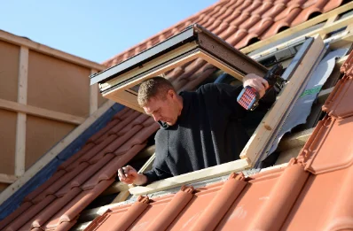 Pose de fenêtres de toit Velux à Bourlens